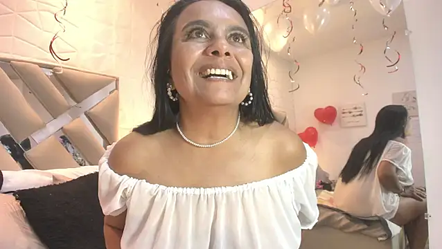 raquell moore online show from February 2026 12:55:02 AM