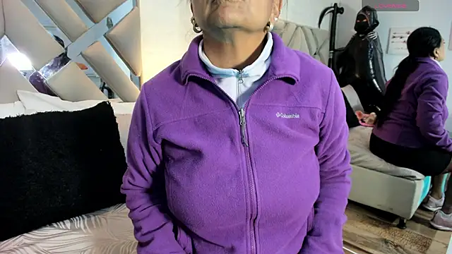 raquell moore online show from October 2025 12:18:01 PM