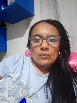 raquell moore online show from October 2025 02:56:01 AM