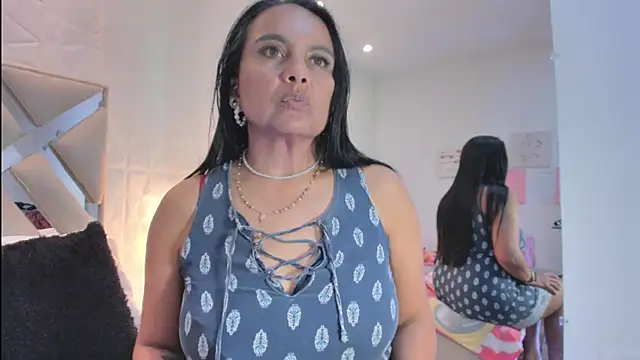 raquell moore online show from March 2026 12:48:02 AM