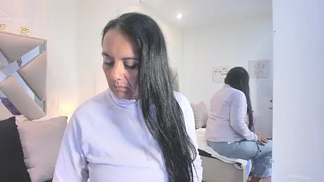 raquell moore online show from November 2025 11:32:01 AM