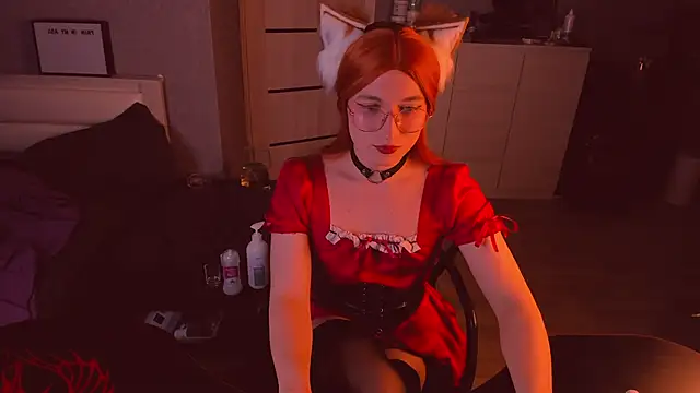 foxy jpg online show from December 2025 09:41:01 PM