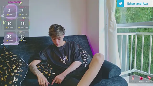 ethan and ava online show from November 2025 01:12:01 PM