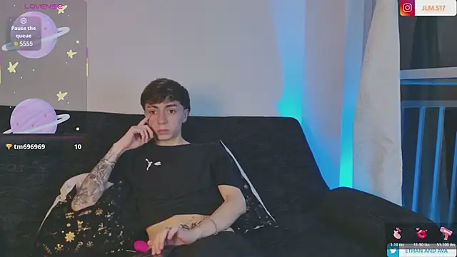 Snapshot of ethan_and_ava chatting on January 2026 02:37:02 AM ethan and ava online show from January 2026 02:37:02 AM