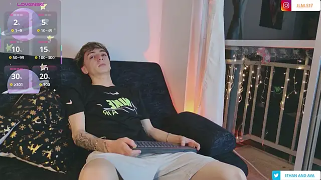 ethan and ava online show from December 2025 02:10:02 AM