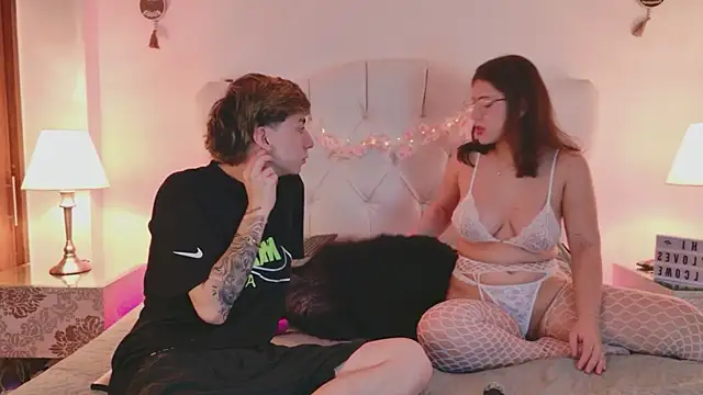 ethan and ava online show from September 2025 03:01:02 AM