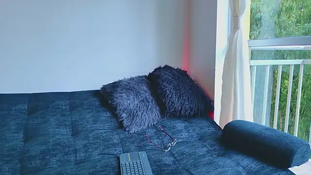 ethan and ava online show from October 2025 03:00:02 PM