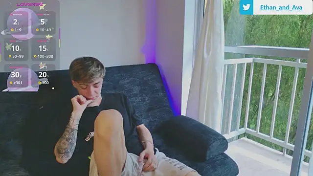 ethan and ava online show from November 2025 12:41:01 PM