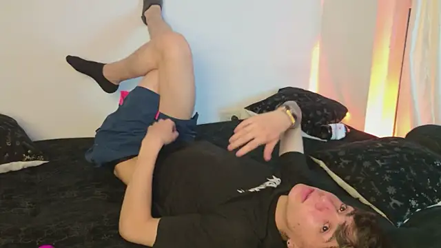 ethan and ava online show from March 2026 02:40:01 AM