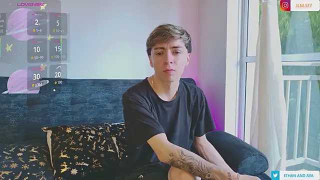 ethan and ava online show from November 2025 01:33:02 PM