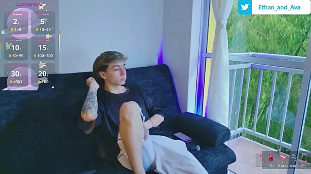 ethan and ava online show from October 2025 12:39:01 PM