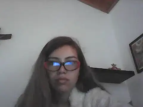 VittoriaTaylor online show from February 2025 01:40:02 PM
