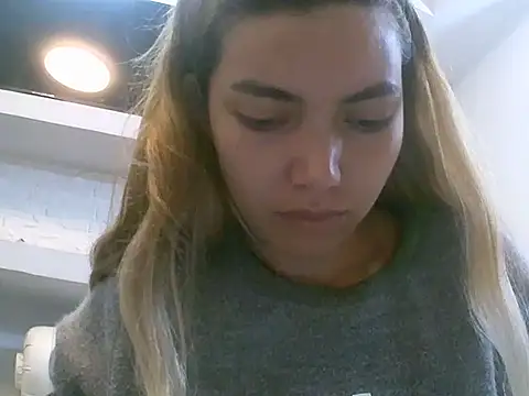 VittoriaTaylor online show from February 2026 12:49:02 PM