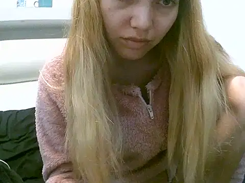 VittoriaTaylor online show from October 2025 03:32:02 PM