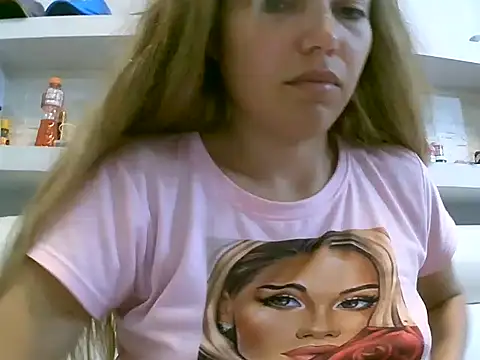 VittoriaTaylor online show from April 2026 08:20:01 PM