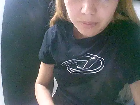 VittoriaTaylor online show from February 2026 12:11:01 AM