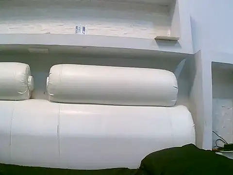 VittoriaTaylor online show from October 2025 11:00:02 AM