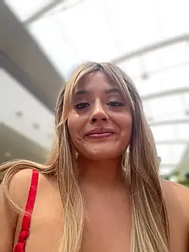 Snapshot of monicavictoria1301 chatting on June 2026 01:17:02 PM monicavictoria1301 online show from June 2026 01:17:02 PM