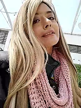 monicavictoria1301 online show from May 2026 01:06:02 PM
