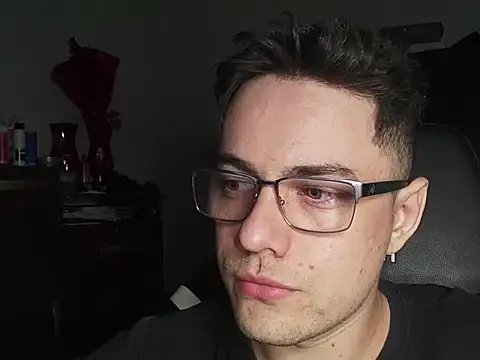 Dyllan   online show from October 2025 02:55:01 AM