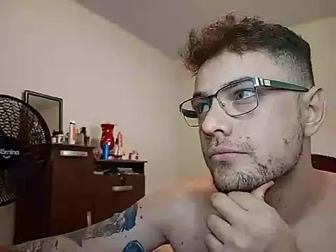 Dyllan   online show from April 2026 07:21:02 PM