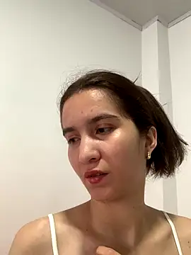 Bella still online show from January 2026 01:15:02 PM