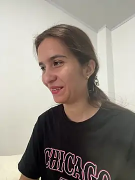 Snapshot of Bella_still chatting on July 2026 01:17:02 PM Bella still online show from July 2026 01:17:02 PM