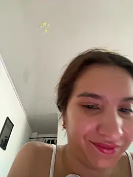 Bella still online show from April 2026 02:08:01 PM