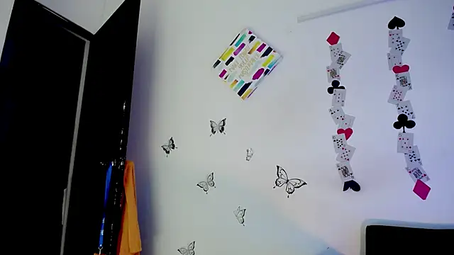 Brendaajames online show from February 2025 12:36:02 PM