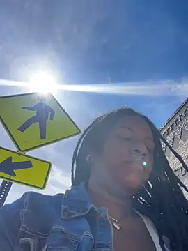 xoxoHotCoCo online show from April 2026 03:38:02 PM