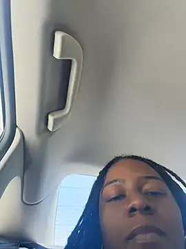 xoxoHotCoCo online show from May 2026 05:16:02 PM