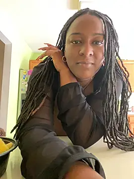 xoxoHotCoCo online show from April 2026 04:58:02 PM