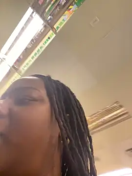 xoxoHotCoCo online show from April 2026 01:35:02 PM