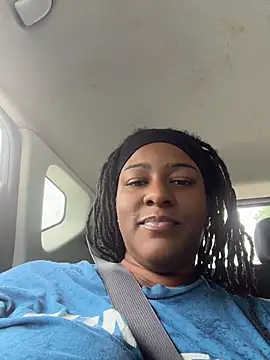 xoxoHotCoCo online show from August 2026 06:17:02 PM