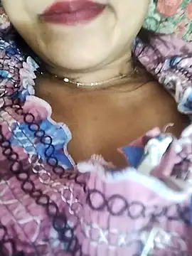 priya0921 online show from February 2025 10:40:02 AM