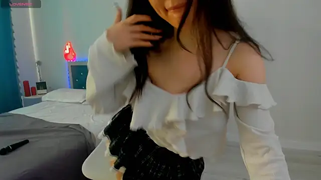 novaaskyy online show from October 2025 10:23:02 AM