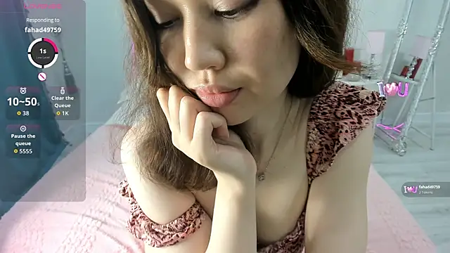 novaaskyy online show from May 2026 01:59:02 PM