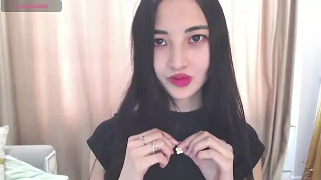 Snapshot of newfrommacau chatting on December 2025 05:10:02 AM newfrommacau online show from December 2025 05:10:02 AM