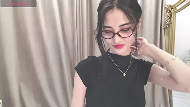 Snapshot of newfrommacau chatting on December 2025 05:15:02 PM newfrommacau online show from December 2025 05:15:02 PM