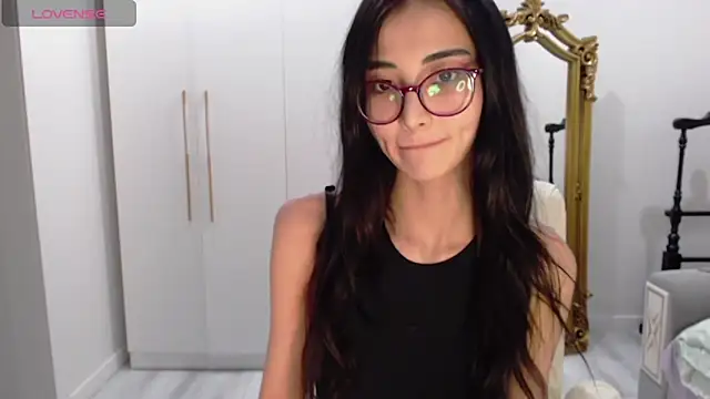 Snapshot of newfrommacau chatting on February 2026 12:01:02 PM newfrommacau online show from February 2026 12:01:02 PM