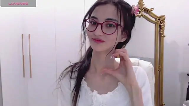 Snapshot of newfrommacau chatting on February 2026 10:44:02 AM newfrommacau online show from February 2026 10:44:02 AM