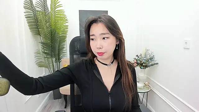 AnnaReyla online show from November 2025 04:17:02 AM