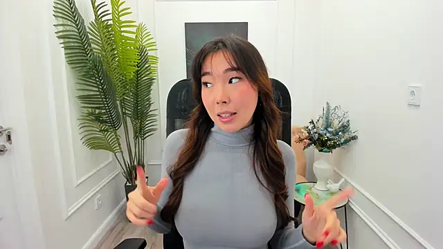 AnnaReyla online show from October 2025 08:09:01 PM