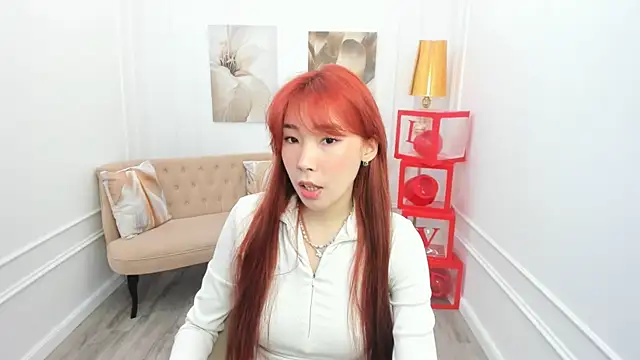 AnnaReyla online show from March 2026 07:09:01 PM