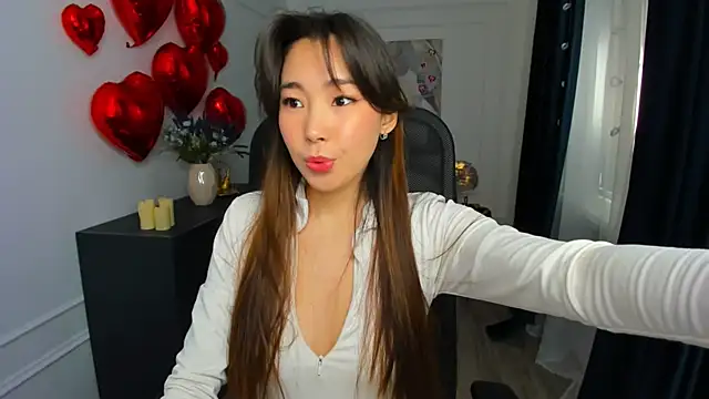 AnnaReyla online show from February 2026 11:08:02 AM