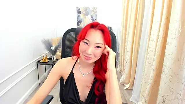 AnnaReyla online show from June 2026 07:11:02 PM