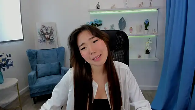 AnnaReyla online show from September 2025 07:21:02 PM