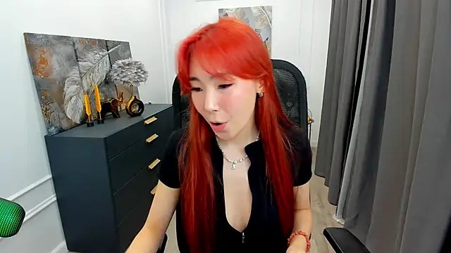 AnnaReyla online show from March 2026 07:45:02 PM