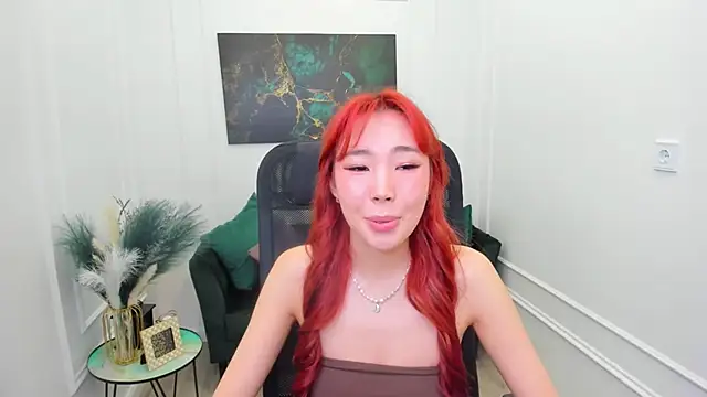 AnnaReyla online show from April 2026 07:31:01 PM