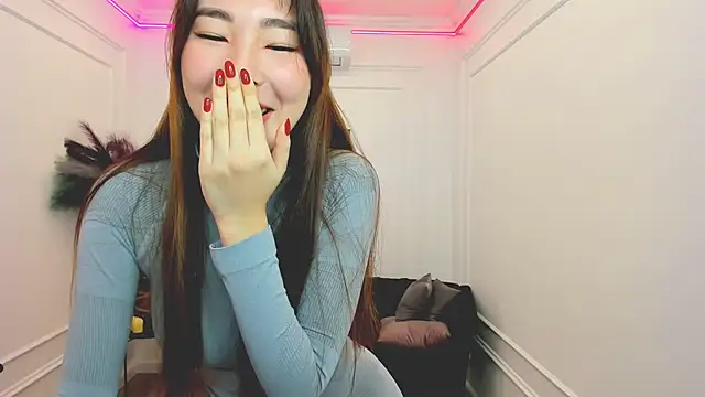 AnnaReyla online show from November 2025 11:25:02 AM